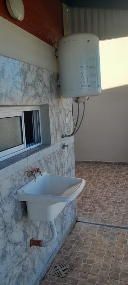 SE ALQUILA DPTO EN BARRIO VIRGEN DEL ROSARIO