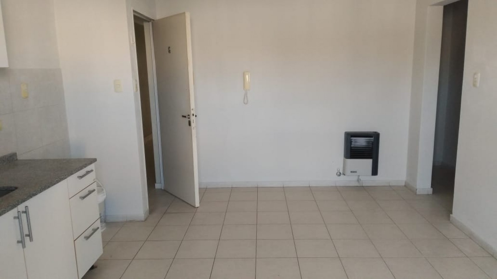 SE ALQUILA DPTO 1 DORM PLANTA ALTA