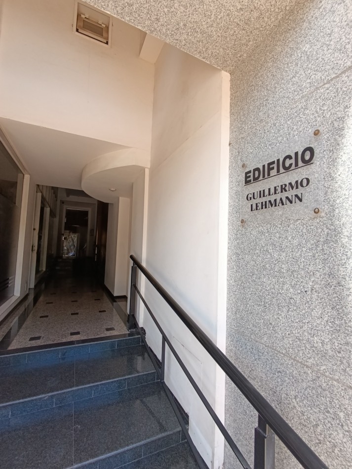 SE ALQUILA DPTO 2 DORM CENTRICO CON COCHERA