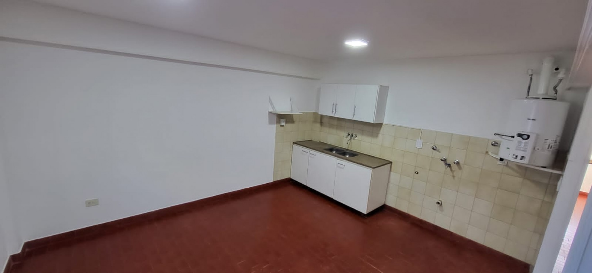 SE ALQUILA DEPARTAMENTO