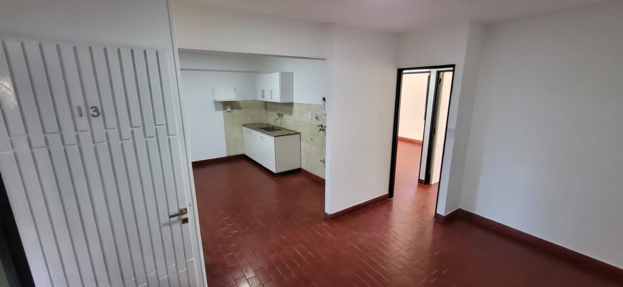 SE ALQUILA DEPARTAMENTO