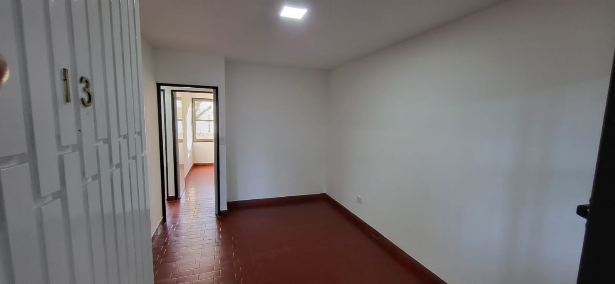 SE ALQUILA DEPARTAMENTO