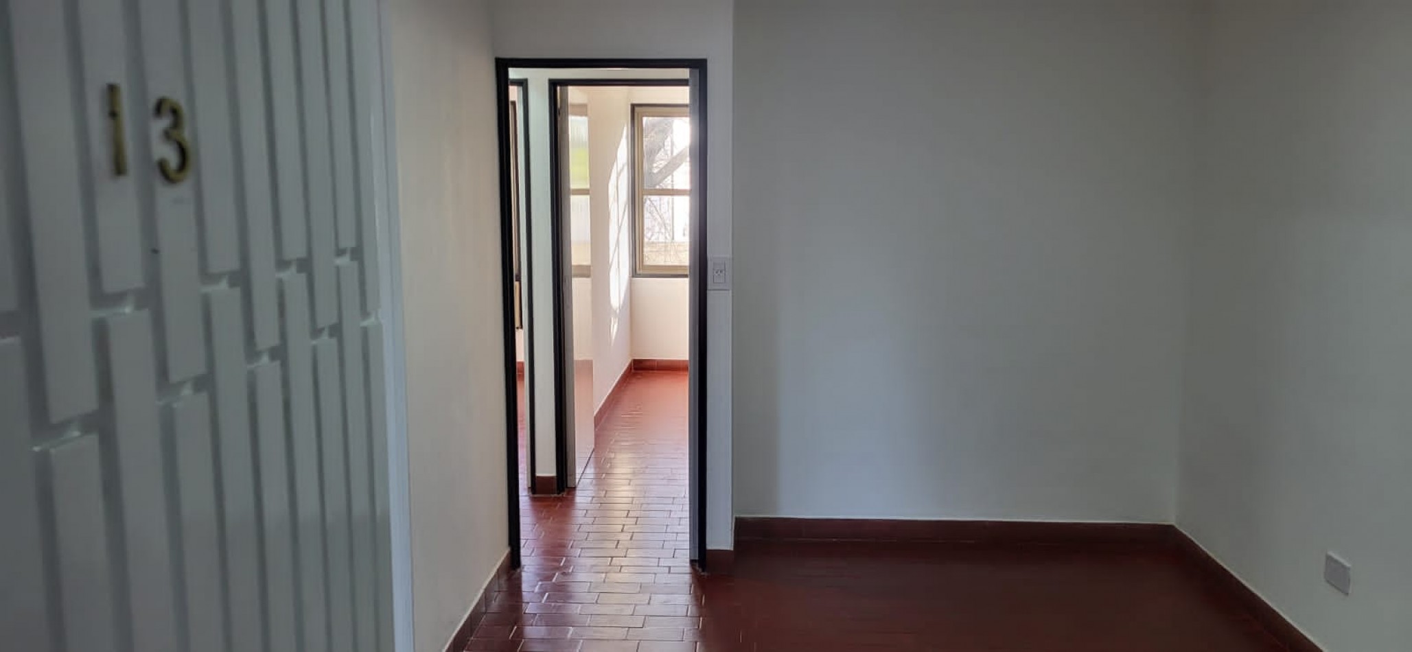 SE ALQUILA DEPARTAMENTO
