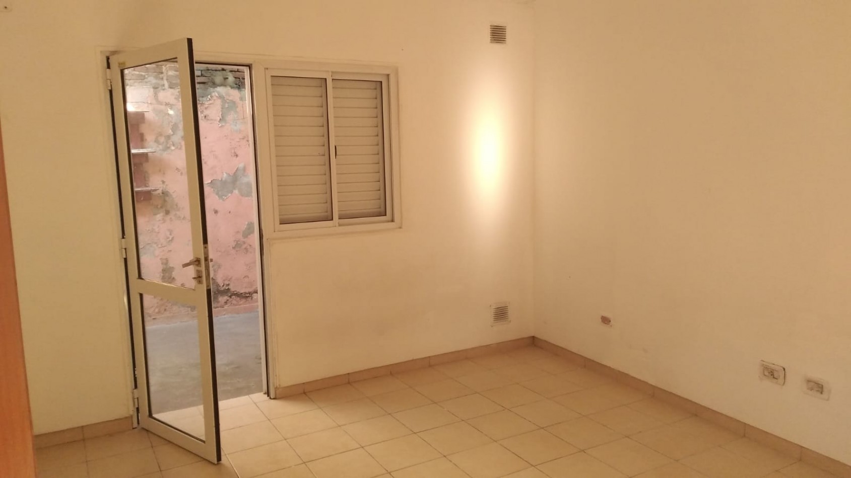 SE ALQUILA DPTO 1 DORMITORIO CENTRICO INTERNO