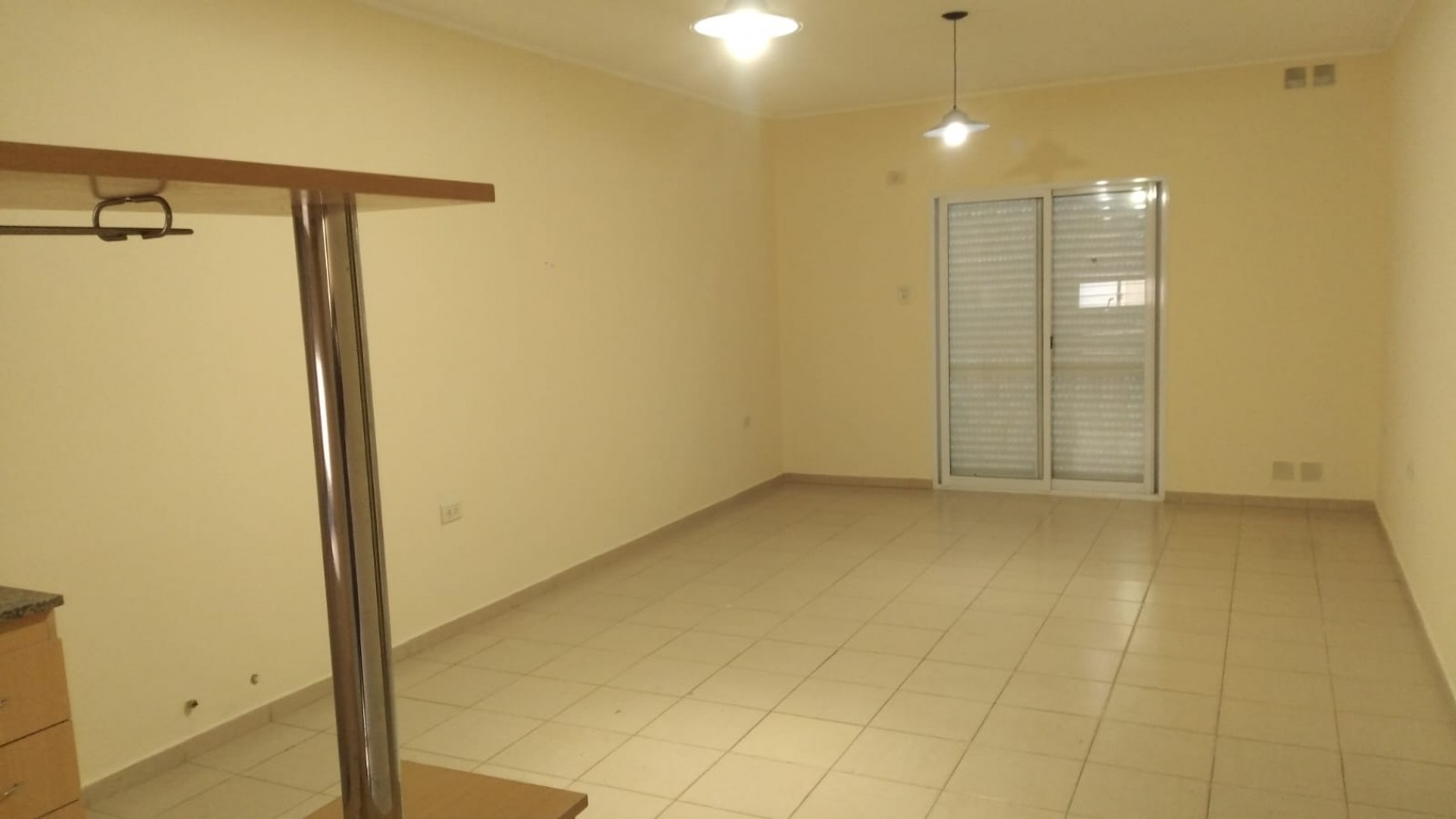 SE ALQUILA DPTO 2 DORM EN B° EL BOSQUE