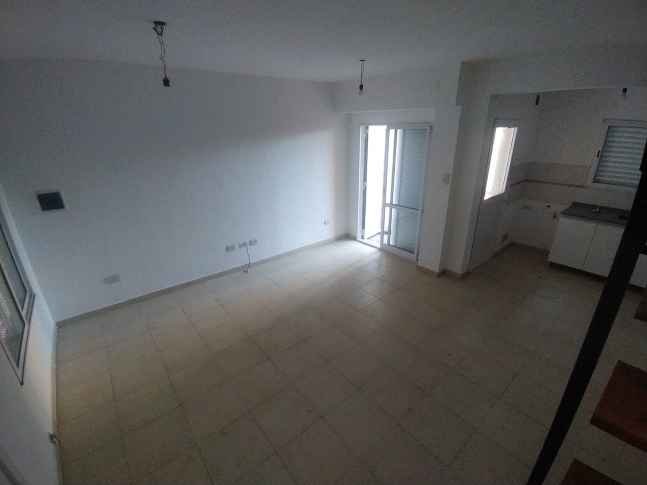 SE ALQUILA CASA EN BARRIO LA CAÑADA