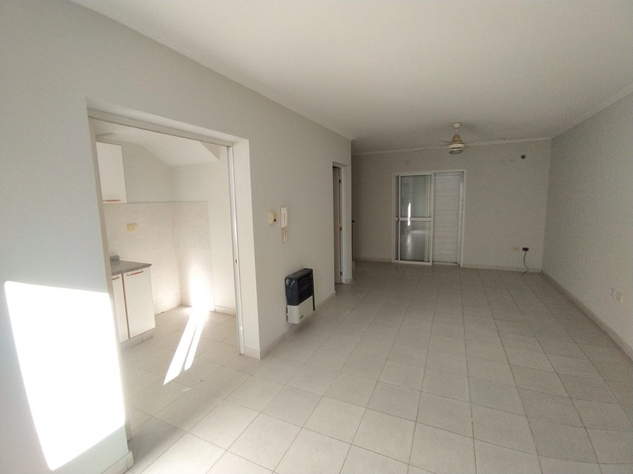 SE ALQUILA EXCELENTE DPTO 2 DORM