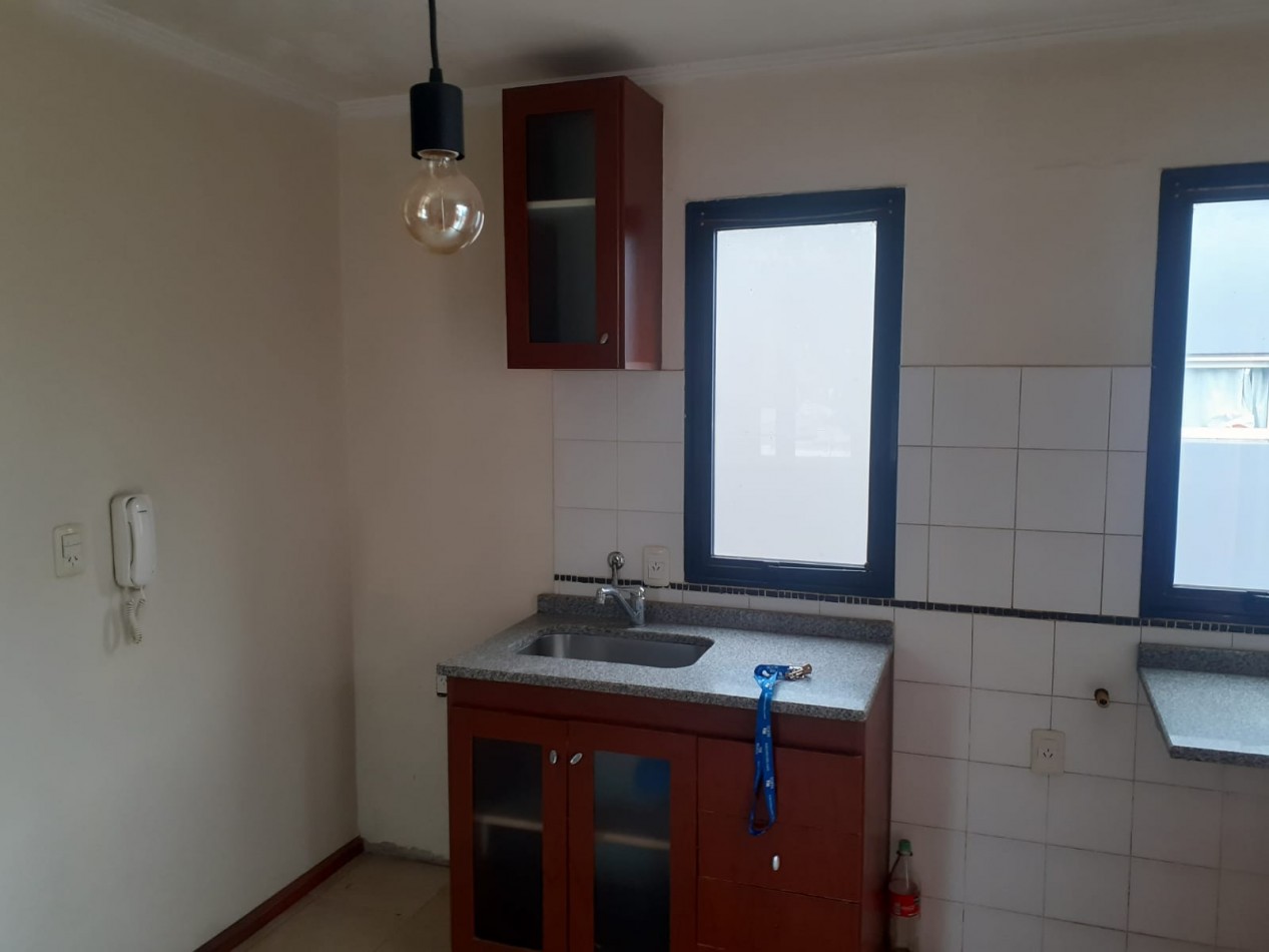 SE ALQUILA DPTO 2 DORM