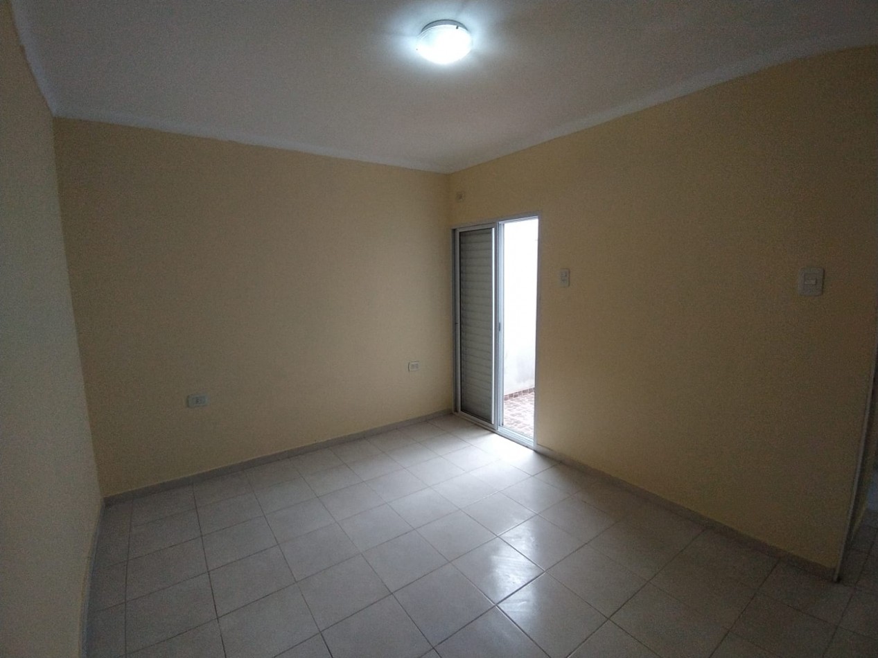 SE ALQUILA DPTO 1 DORM EN B° 9 DE JULIO