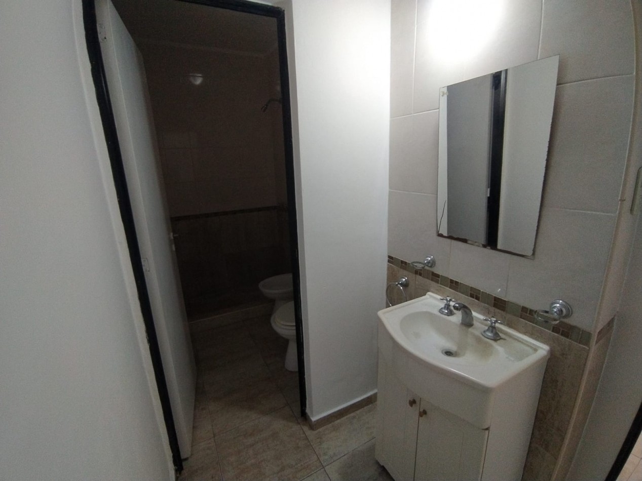 SE ALQUILA DPTO 2 DORM CON COCHERA 