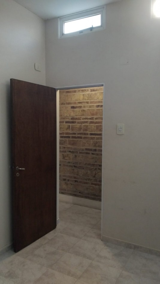 SE ALQUILA CASA PH EN BARRIO LOS ARCES