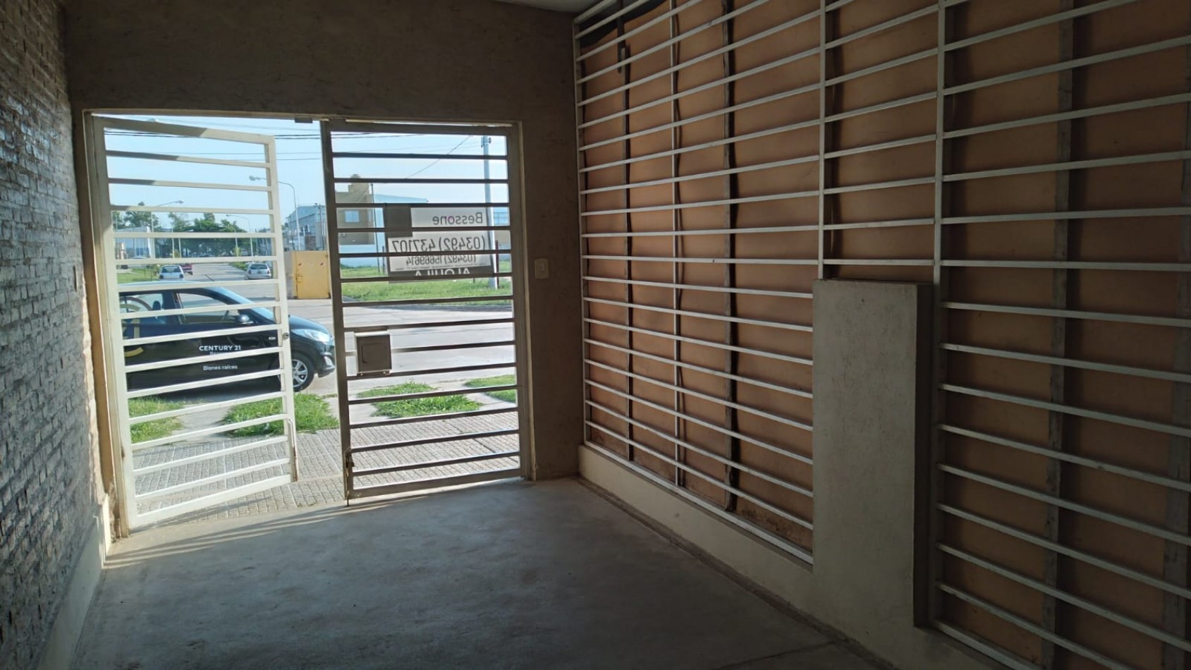 SE ALQUILA CASA PH EN BARRIO LOS ARCES