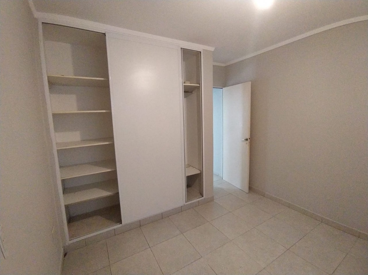 SE ALQUILA CASA DE 3 DORMITORIOS