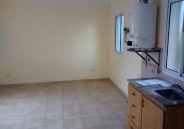 ALQUILO DEPARTAMENTO CENTRICO EN RAFAELA CON COCHERA